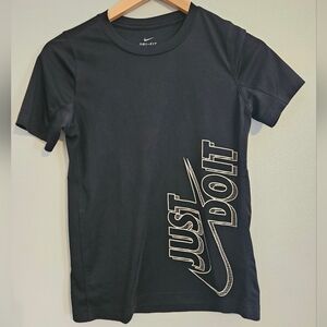 3/$15 Boys Medium Black And White Nike DriFit Tee